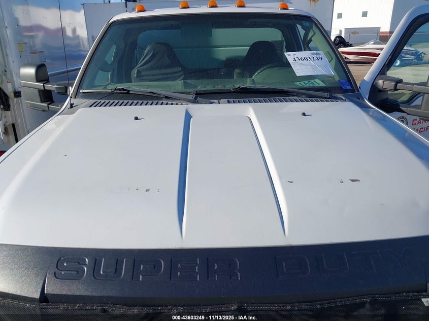 2010 Ford F-550 Chassis Xl/Xlt VIN: 1FDAF5GR6AEA92221 Lot: 43603249