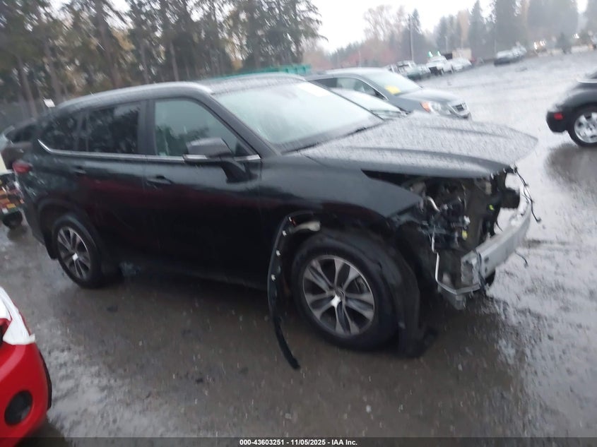 2023 TOYOTA HIGHLANDER XLE - 5TDKDRBH7PS015638