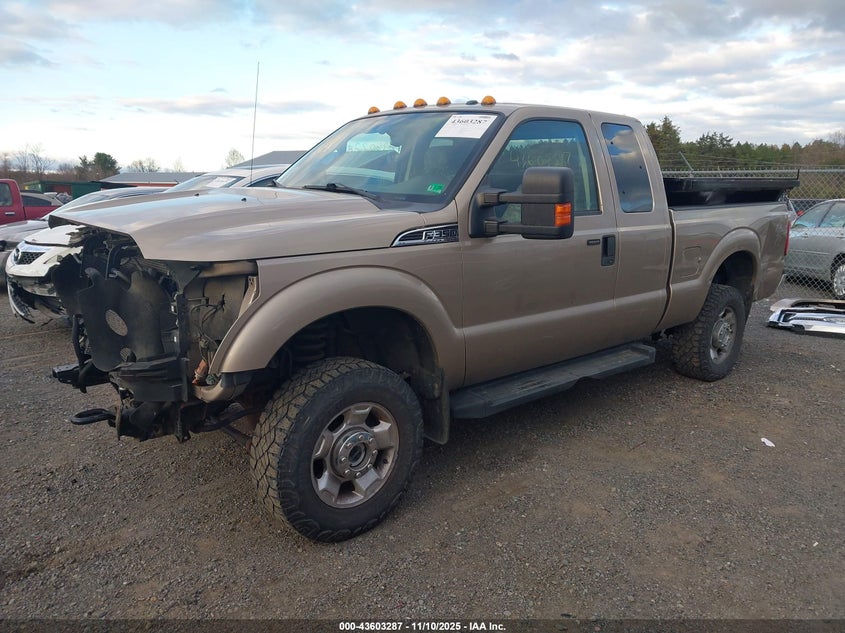 1FT8X3B61CEC24550 2012 FORD F350 photo no. 2
