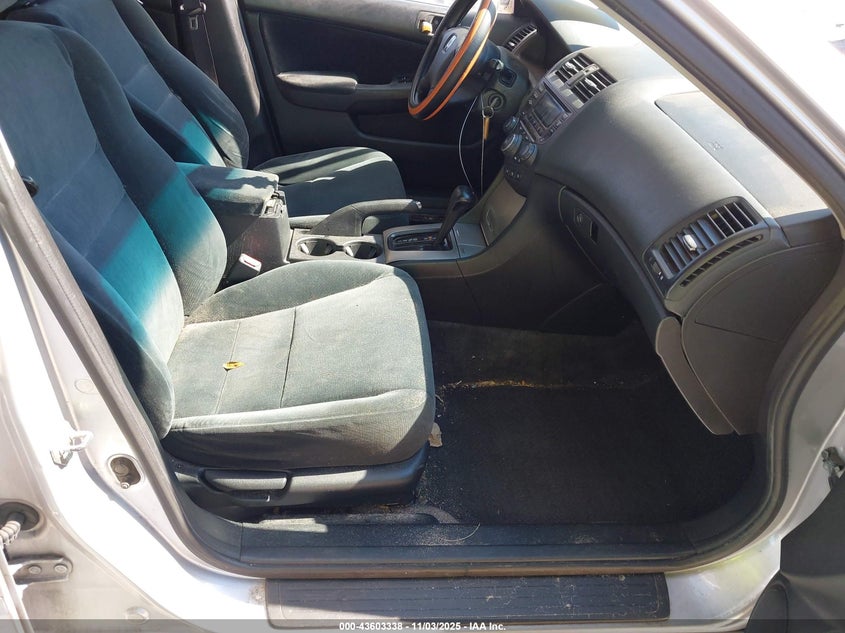 1HGCM56735A000175 2005 HONDA ACCORD photo no. 5