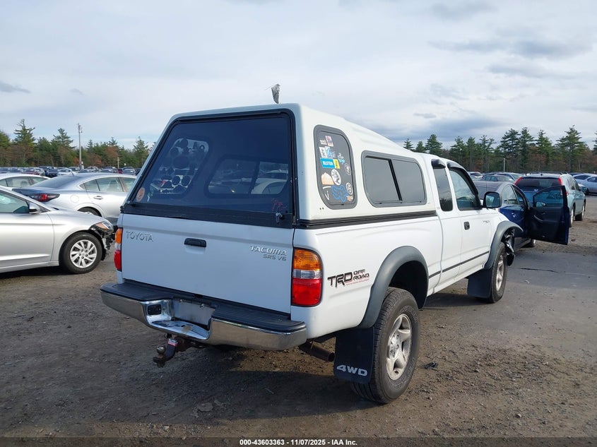 5TEWN72N52Z118884 2002 TOYOTA TACOMA photo no. 4