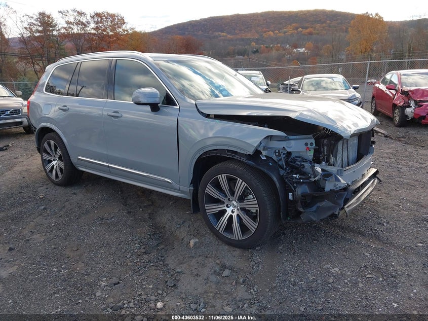 VOLVO XC90 T8 PLUS 6-SEATER