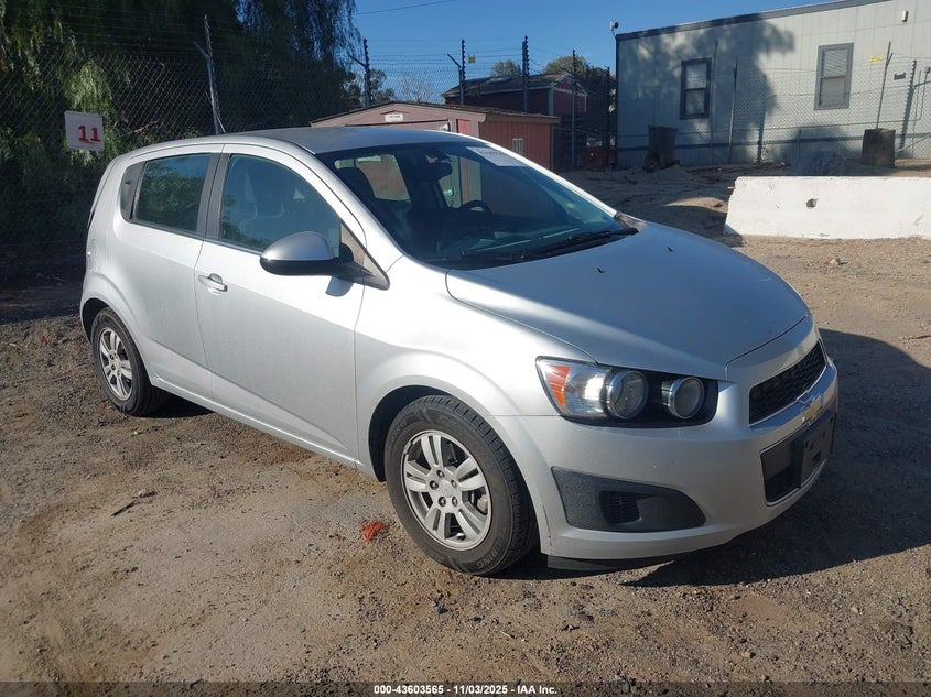 CHEVROLET SONIC LT AUTO