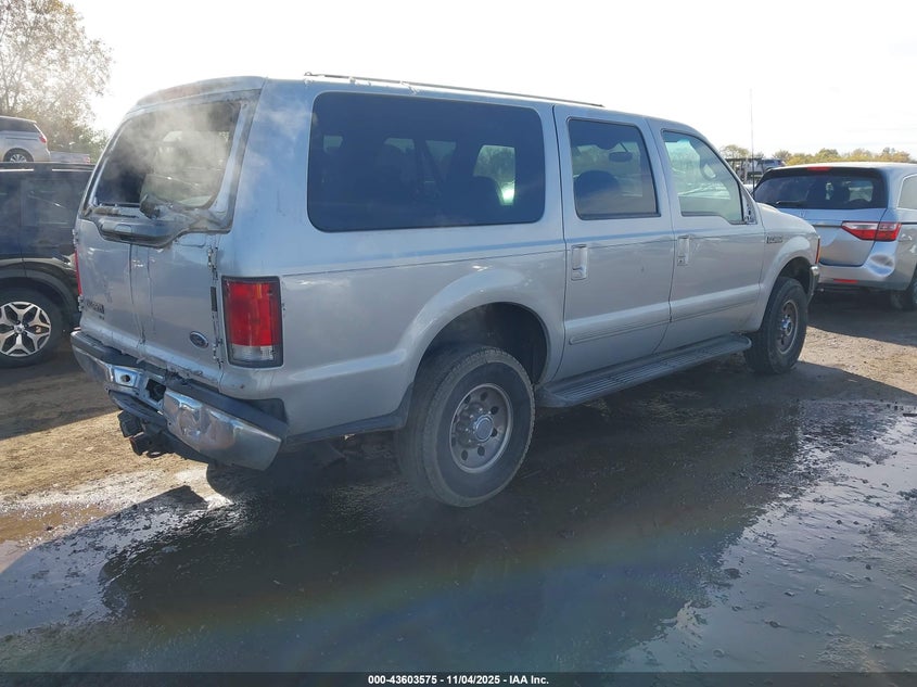 1FMNU41S3YEC00298 2000 FORD EXCURSION photo no. 4