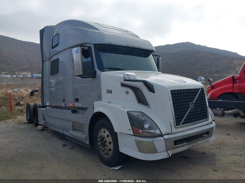 2018 VOLVO VNL