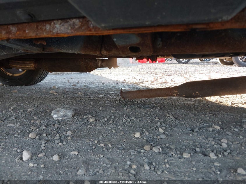 2003 Saturn Vue V6 VIN: 5GZCZ63B03S877209 Lot: 43603637