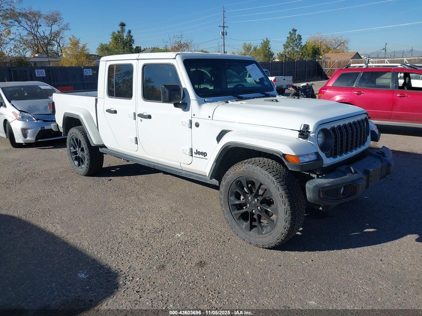 JEEP GLADIATOR NIGHTHAWK