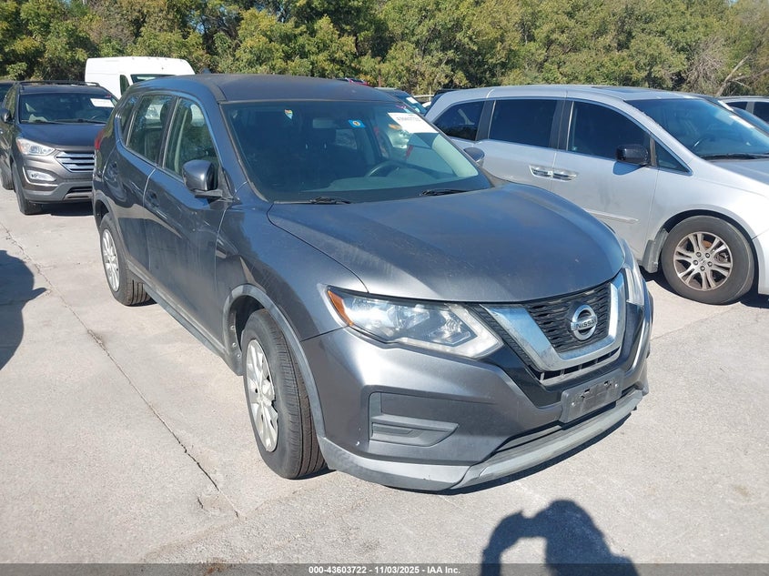 2017 NISSAN ROGUE S - KNMAT2MT7HP558846