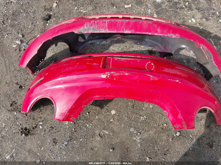 2009 Volkswagen New Beetle 2.5L VIN: 3VWRF31Y79M409597 Lot: 43603777