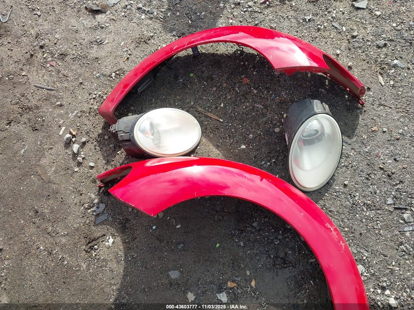 2009 Volkswagen New Beetle 2.5L VIN: 3VWRF31Y79M409597 Lot: 43603777