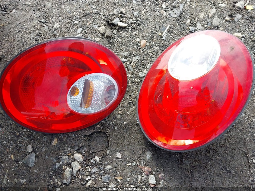 2009 Volkswagen New Beetle 2.5L VIN: 3VWRF31Y79M409597 Lot: 43603777