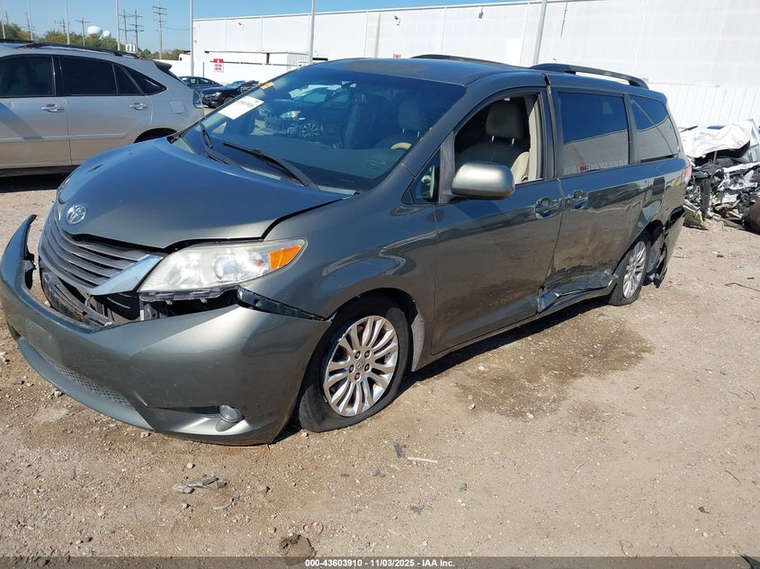 2011 Toyota Sienna Xle V6