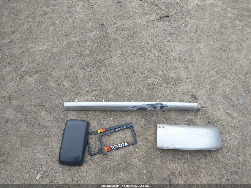 2004 Toyota Matrix Xr VIN: 2T1KR32E34C178831 Lot: 43603981