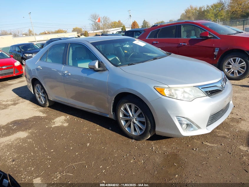 TOYOTA CAMRY XLE