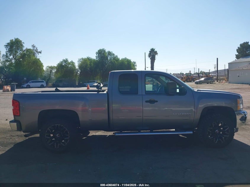 2013 CHEVROLET SILVERADO 1500 LS - 1GCRCREA9DZ281494