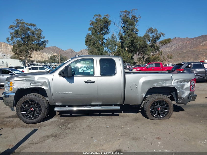 2013 CHEVROLET SILVERADO 1500 LS - 1GCRCREA9DZ281494