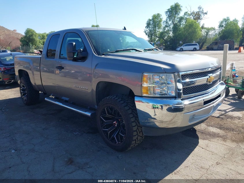 2013 CHEVROLET SILVERADO 1500 LS - 1GCRCREA9DZ281494