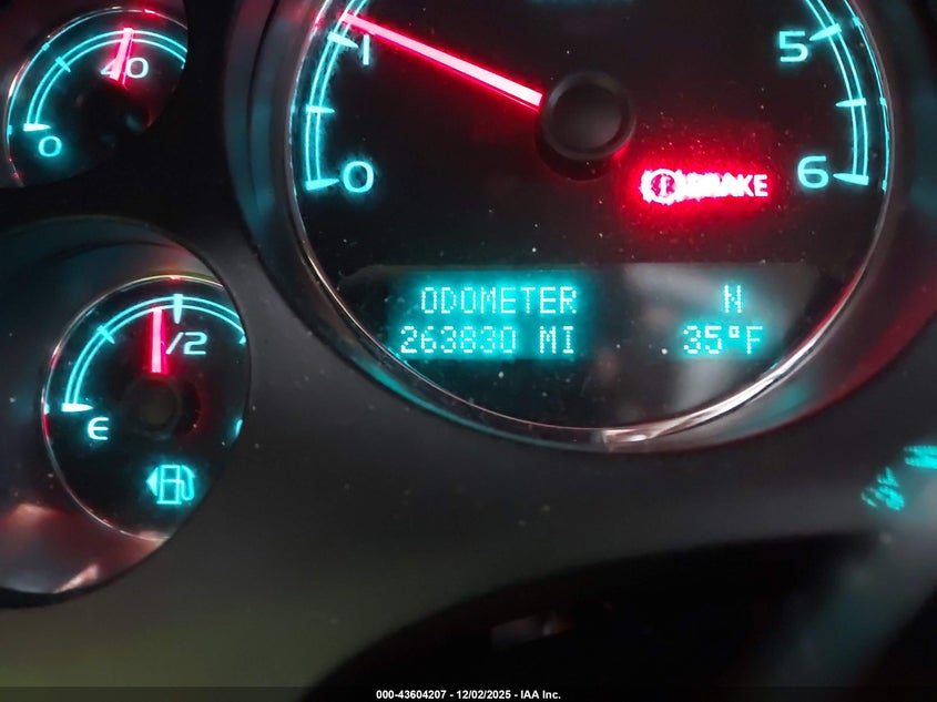 2010 Chevrolet Suburban 1500 Ltz VIN: 1GNUKKE39AR193215 Lot: 43604207