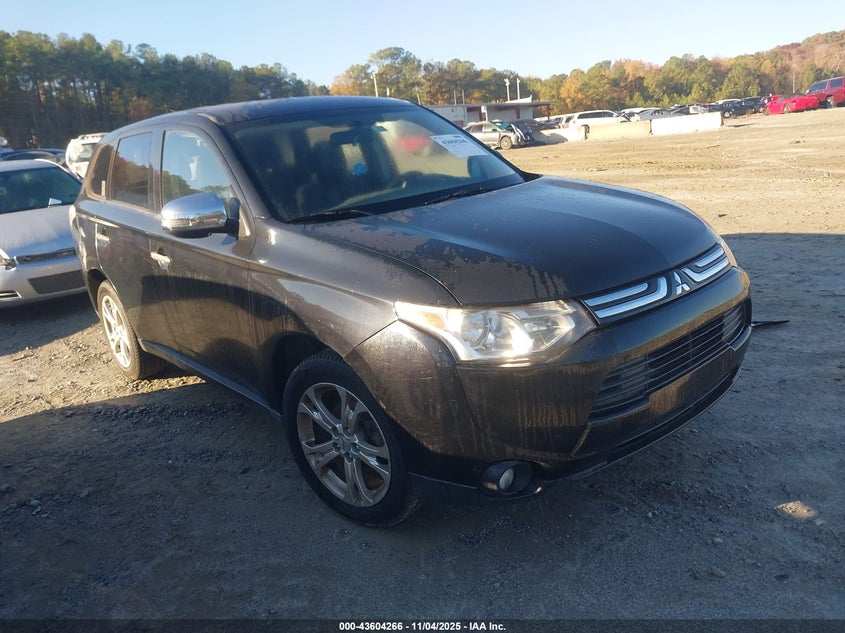 2014 MITSUBISHI OUTLANDER SE - JA4AD3A37EZ010010