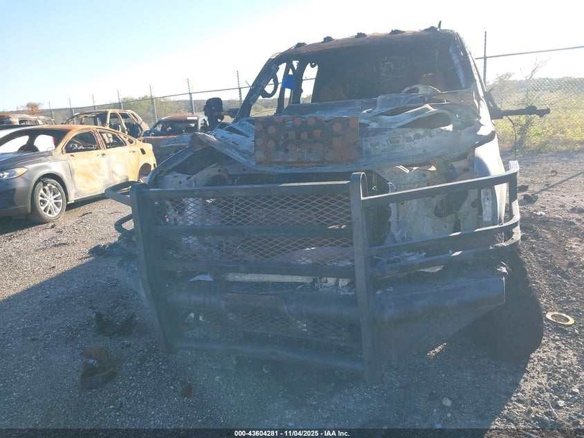 2002 Ford F-350 Lariat/Xl/Xlt VIN: 1FTSW31F62EB77072 Lot: 43604281