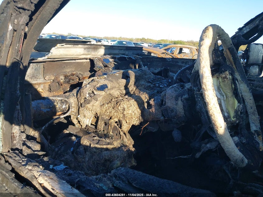 2002 Ford F-350 Lariat/Xl/Xlt VIN: 1FTSW31F62EB77072 Lot: 43604281