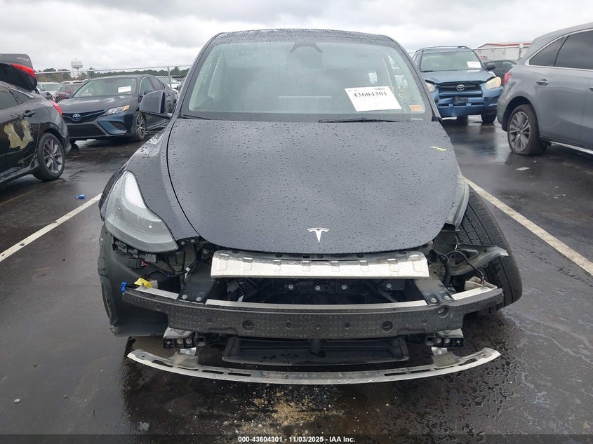 2024 Tesla Model Y Long Range Dual Motor All-Wheel Drive VIN: 7SAYGDEE9RA329997 Lot: 43604301