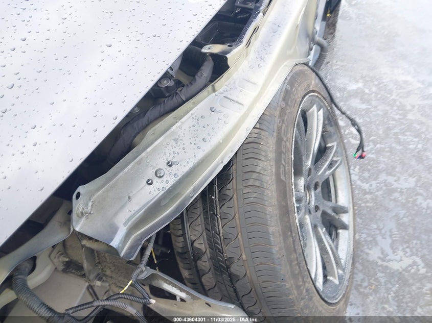 2024 Tesla Model Y Long Range Dual Motor All-Wheel Drive VIN: 7SAYGDEE9RA329997 Lot: 43604301