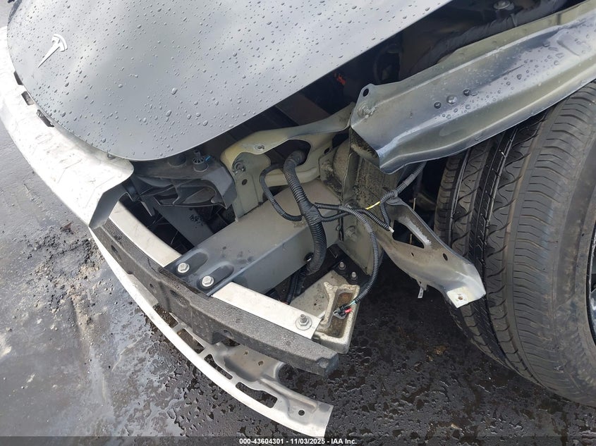 2024 Tesla Model Y Long Range Dual Motor All-Wheel Drive VIN: 7SAYGDEE9RA329997 Lot: 43604301