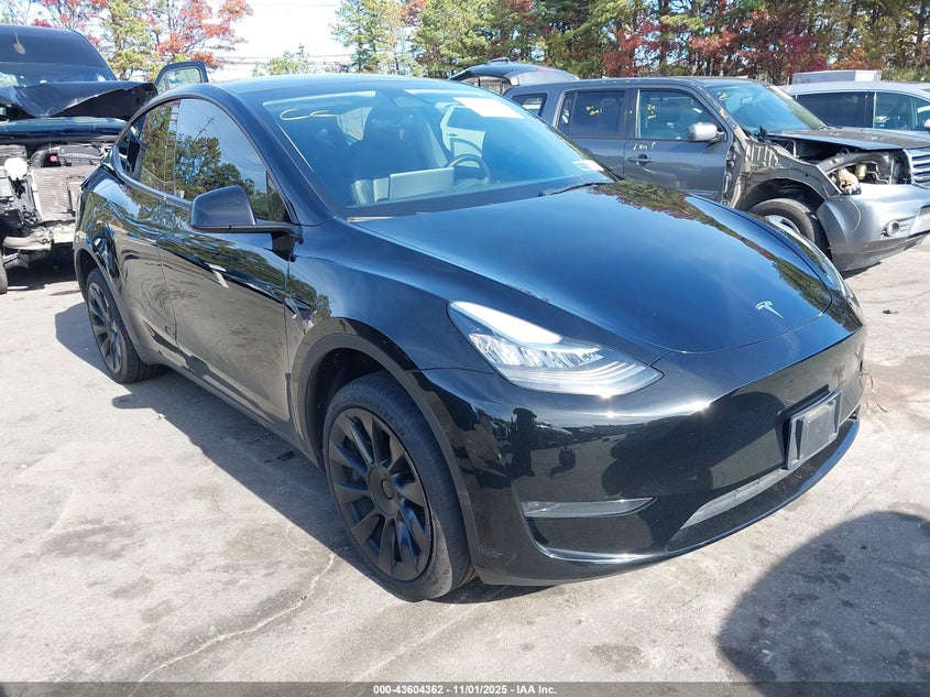 TESLA MODEL Y AWD/LONG RANGE DUAL MOTOR ALL-WHEEL DRIVE