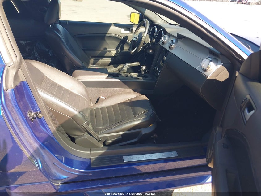 1ZVFT82H855190348 2005 FORD MUSTANG photo no. 5