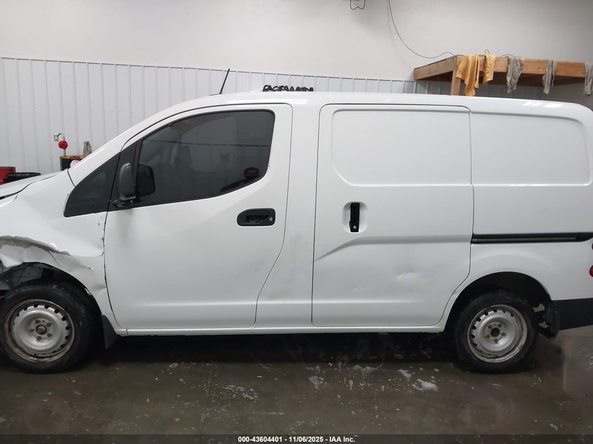 2016 Nissan Nv200 Sv VIN: 3N6CM0KN3GK697979 Lot: 43604401