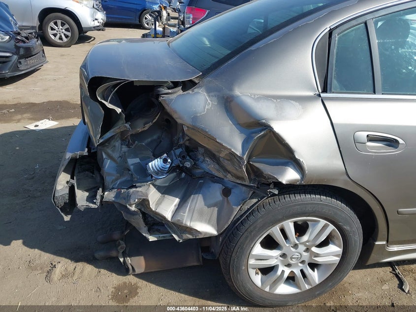 2005 Nissan Altima 2.5 S VIN: 1N4AL11D35N438076 Lot: 43604403