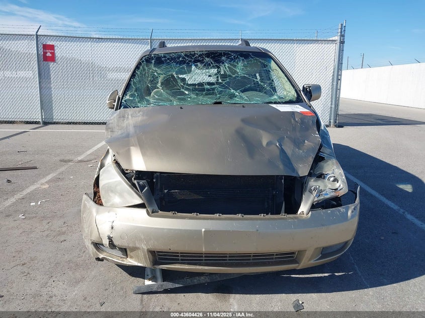 2006 Kia Sedona Ex/Lx VIN: KNDMB233266095180 Lot: 43604426