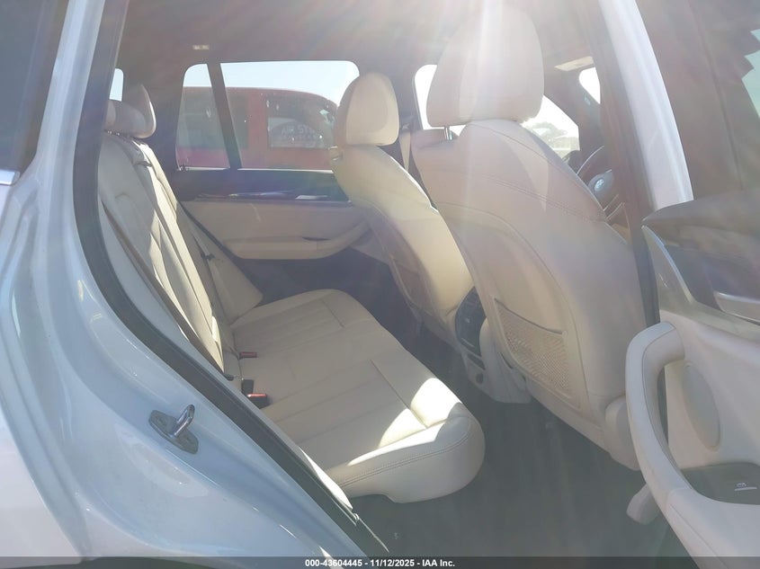 2019 BMW X3 SDRIVE30I - 5UXTR7C59KLF23913