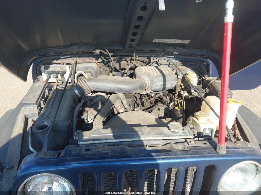 2000 Jeep Wrangler Se VIN: 1J4FA29P9YP735124 Lot: 43604490