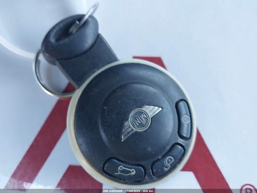 2009 Mini Cooper Clubman VIN: WMWML33569TX33566 Lot: 43604499