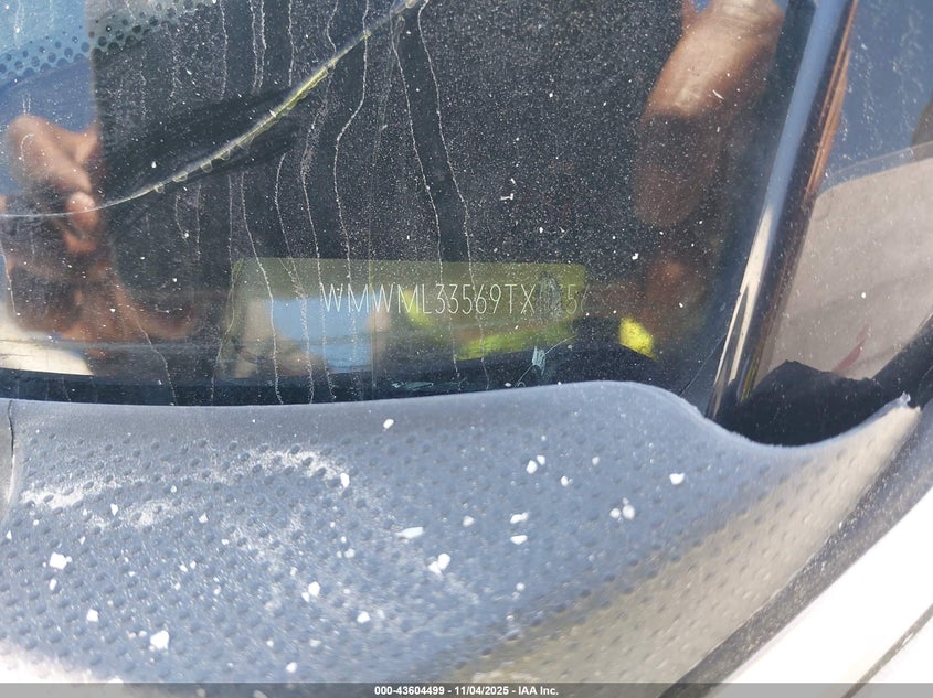 2009 Mini Cooper Clubman VIN: WMWML33569TX33566 Lot: 43604499