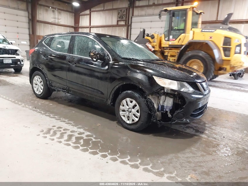 NISSAN ROGUE SPORT S