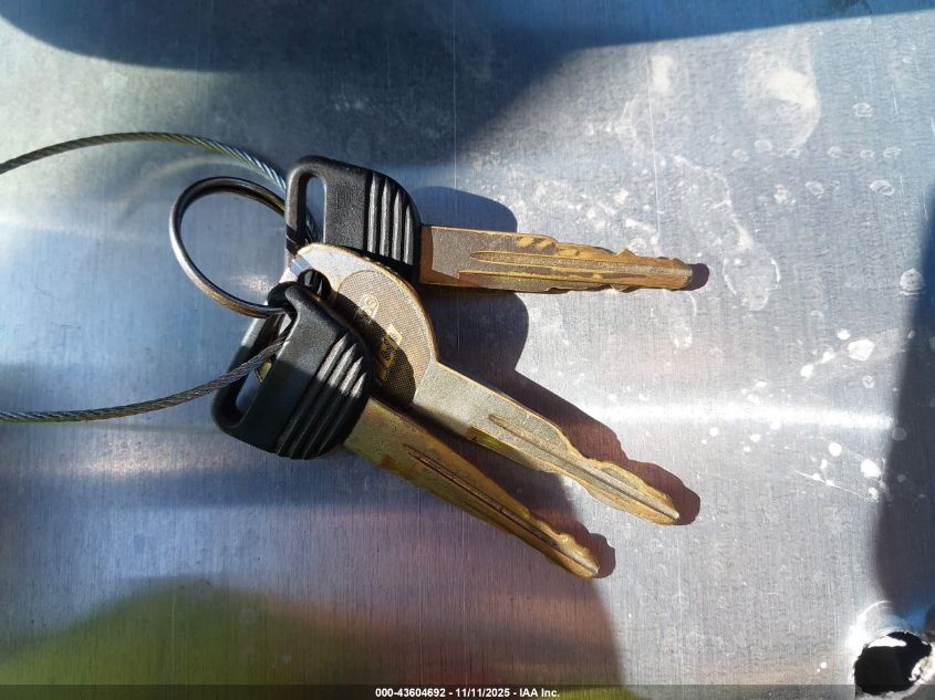 2000 Honda Civic Lx VIN: JHMEJ6673YS001071 Lot: 43604692