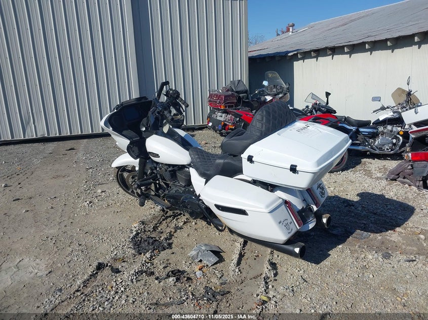 1HD1KH71XRB605445 2024 HARLEY-DAVIDSON ROAD GLIDE photo no. 3