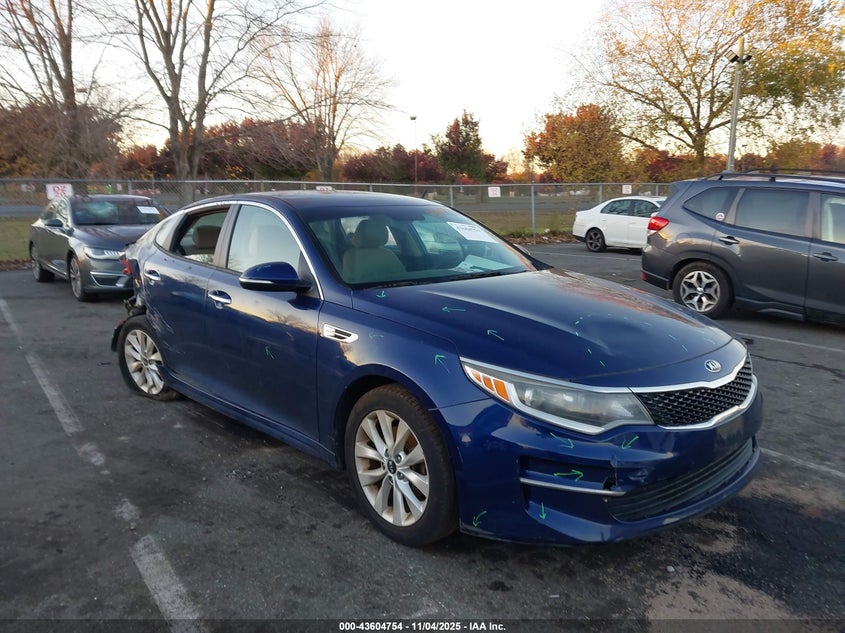 2016 KIA OPTIMA LX 5XXGT4L33GG017323
