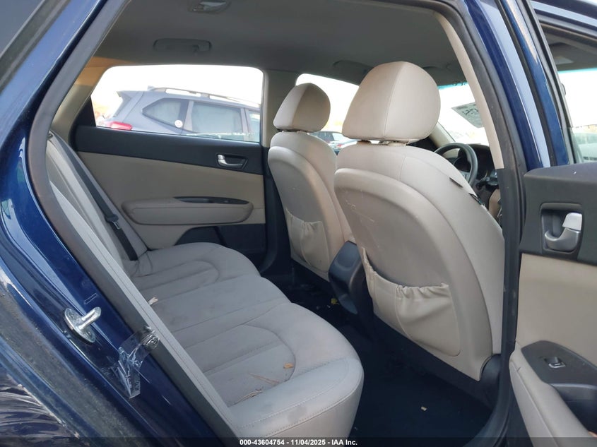 2016 KIA OPTIMA LX 5XXGT4L33GG017323