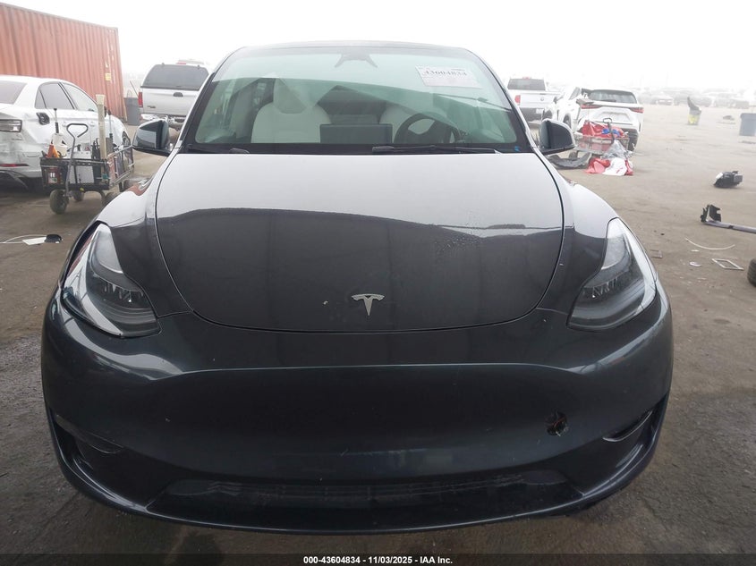 2024 Tesla Model Y Long Range Dual Motor All-Wheel Drive/Rwd VIN: 7SAYGDED1RF121204 Lot: 43604834
