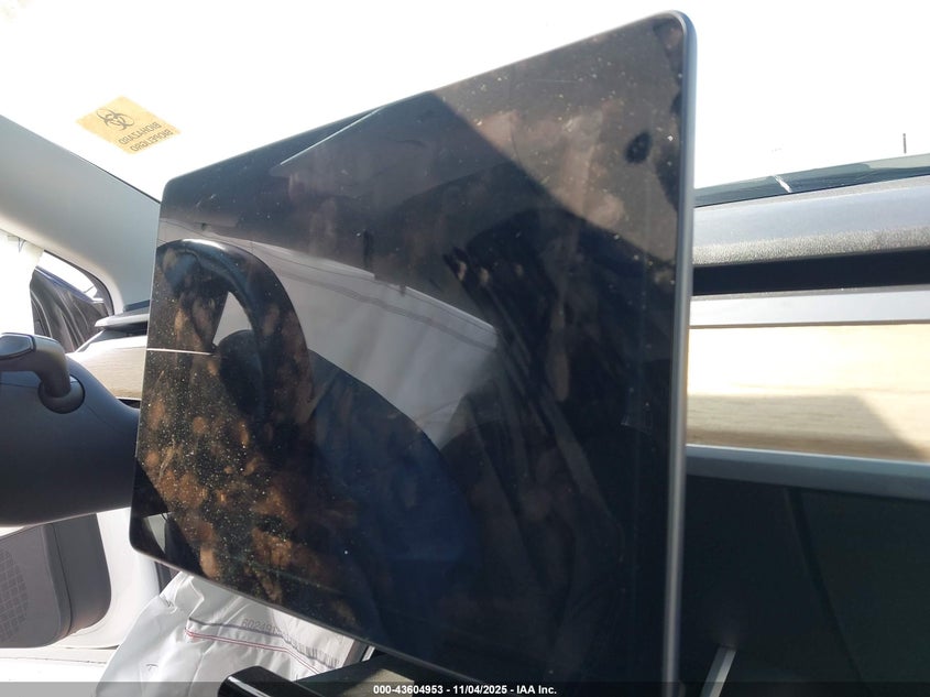 2018 Tesla Model 3 Long Range/Performance VIN: 5YJ3E1EBXJF111642 Lot: 43604953