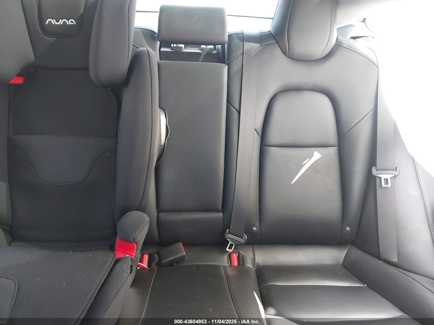 2018 Tesla Model 3 Long Range/Performance VIN: 5YJ3E1EBXJF111642 Lot: 43604953