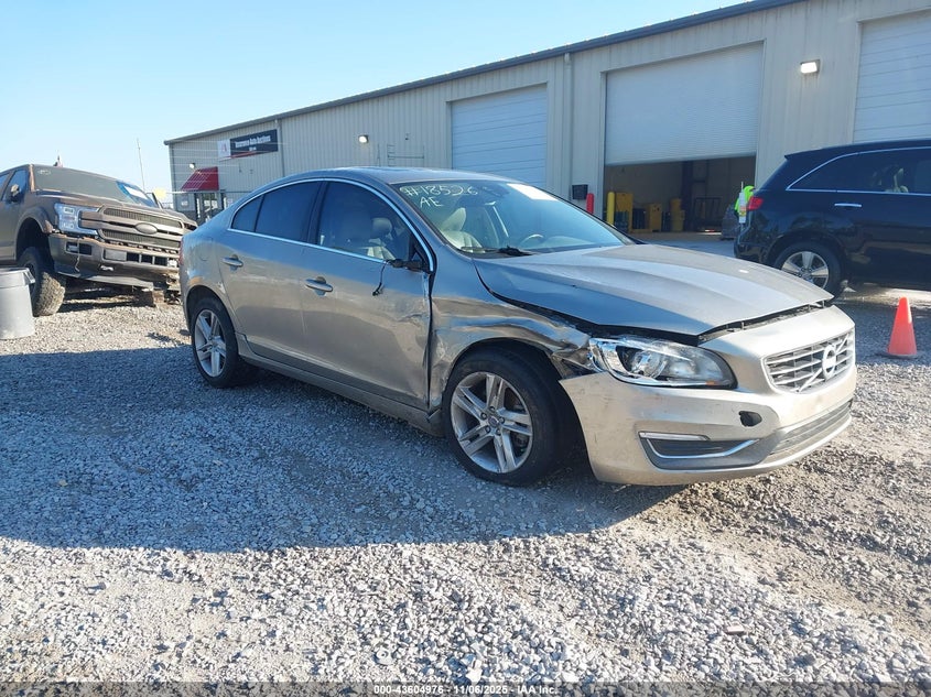 2015 VOLVO S60 T5 PREMIER - YV140MFBXF1306010