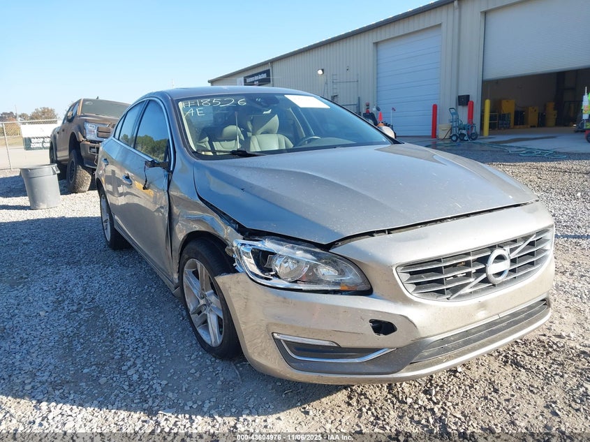 2015 VOLVO S60 T5 PREMIER - YV140MFBXF1306010