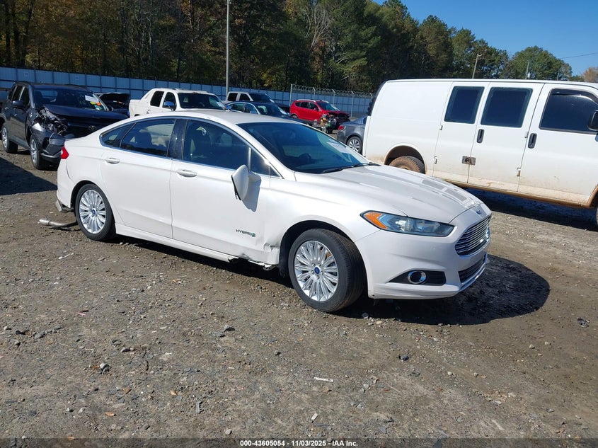 2015 FORD FUSION HYBRID SE - 3FA6P0LUXFR141483
