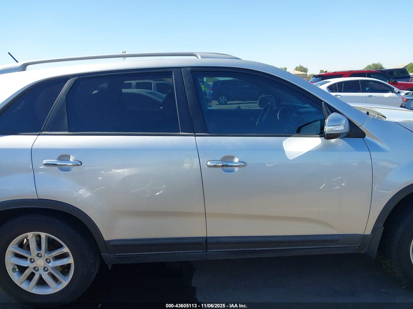 2014 KIA SORENTO LX - 5XYKT3A67EG518709
