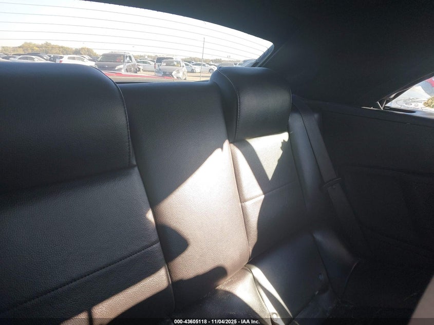 2007 Ford Mustang V6 Deluxe/V6 Premium VIN: 1ZVFT84N375355048 Lot: 43605118